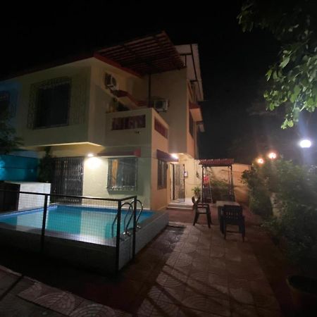 Riyansh Villa Lonavala Buitenkant foto