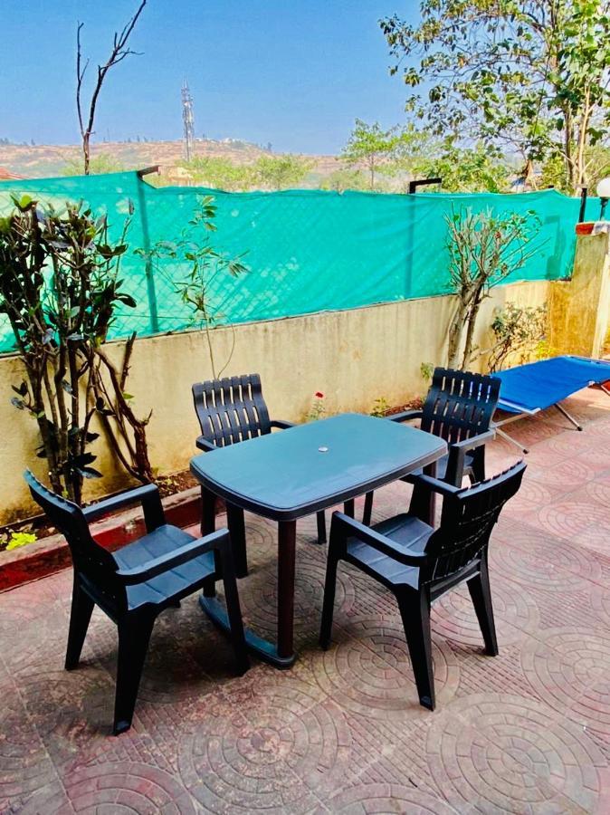 Riyansh Villa Lonavala Buitenkant foto