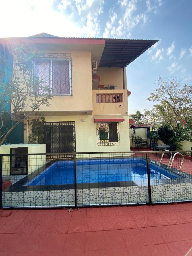 Riyansh Villa Lonavala Buitenkant foto